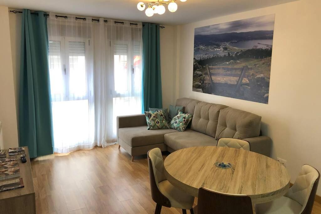 Apartmán Deluxe Marina Viveiro Exteriér fotografie